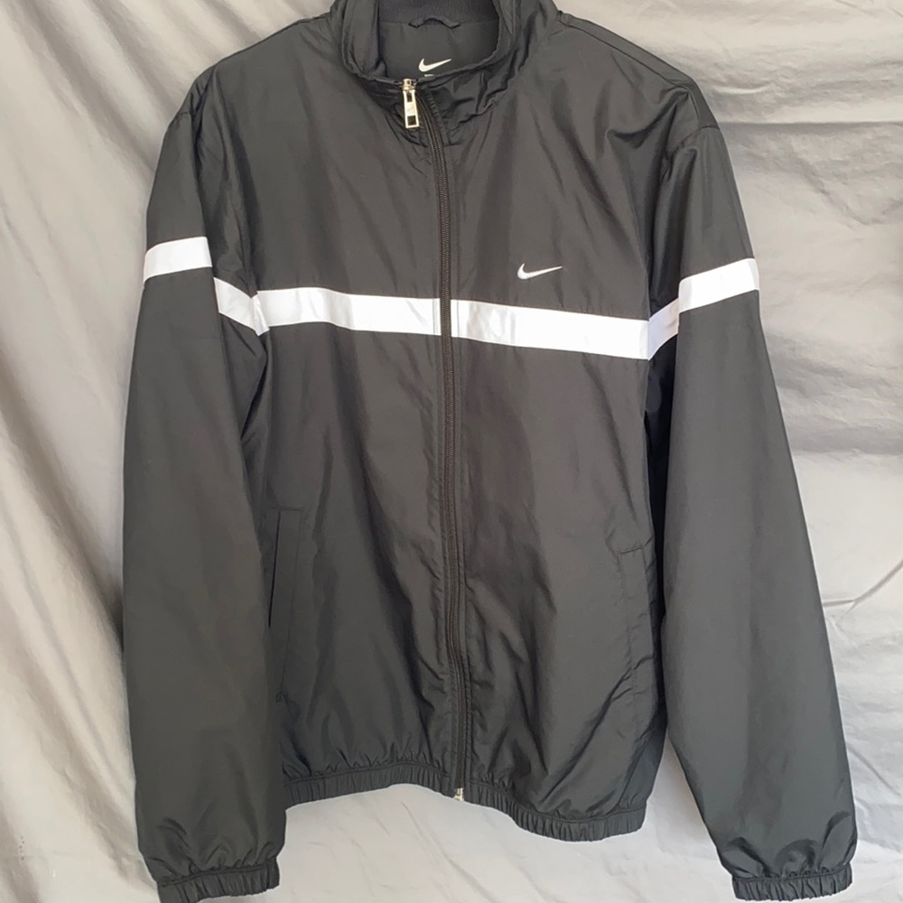 Nike Men’s Windbreaker-M